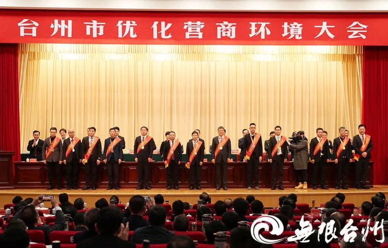 Cmp(冠军)官网 - 西甲希洪竞技主赞助商