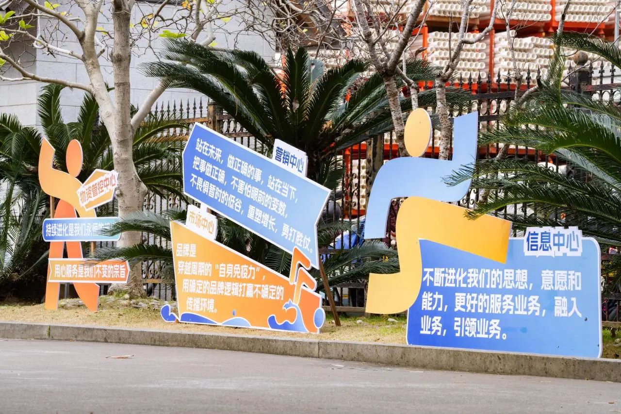 Cmp(冠军)官网 - 西甲希洪竞技主赞助商